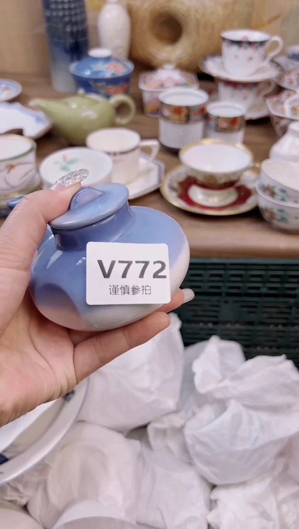 瓷片万**长      772
