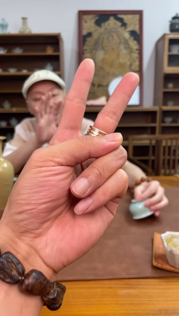 瓷片            @@双龙纹缸杯预售