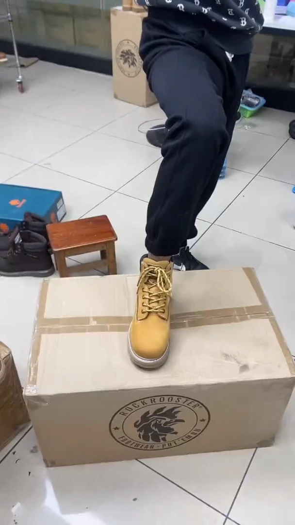 织物43码，牛头一，皮鞋码，牛皮工装靴默认瑕疵，个别鞋面有胶印