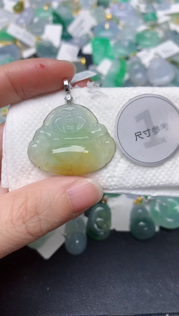 颈饰18K金镶嵌翡翠天然缅甸A货翡翠