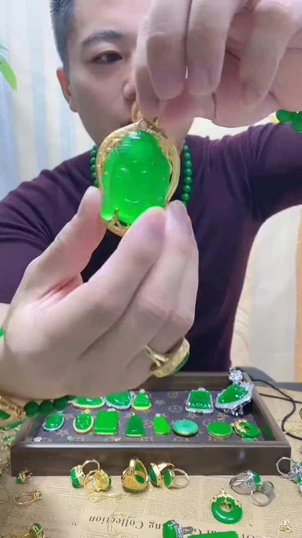 吊坠(赠链)14K金镶嵌翡翠翡翠吊坠