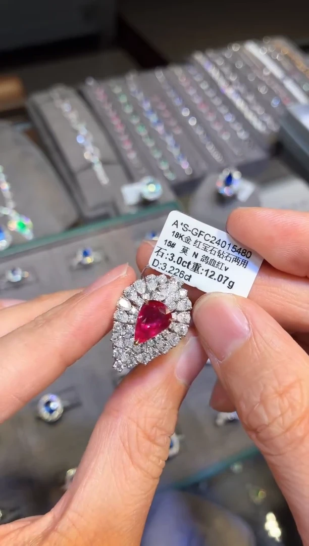 18K金镶嵌戒指红宝石【闪购】3.0ct/七天鉴赏/无烧鸽血红