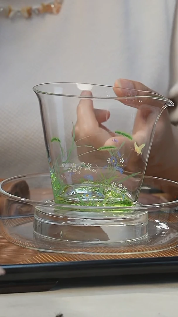 玉见手绘荧光绿狗尾草公道杯
