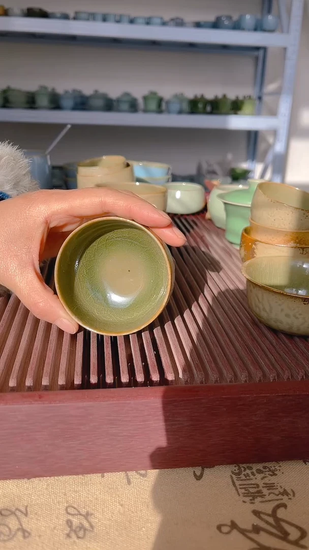 【闪购商品】瓷片原生态原矿草木灰釉微瑕杯子