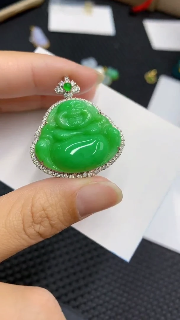 【闪购商品】翡翠颈饰18K金镶嵌            8