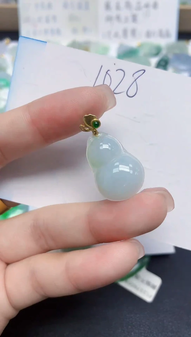 颈饰未镶嵌翡翠天然缅甸翡翠A货翡翠百元以上9元证书费自理