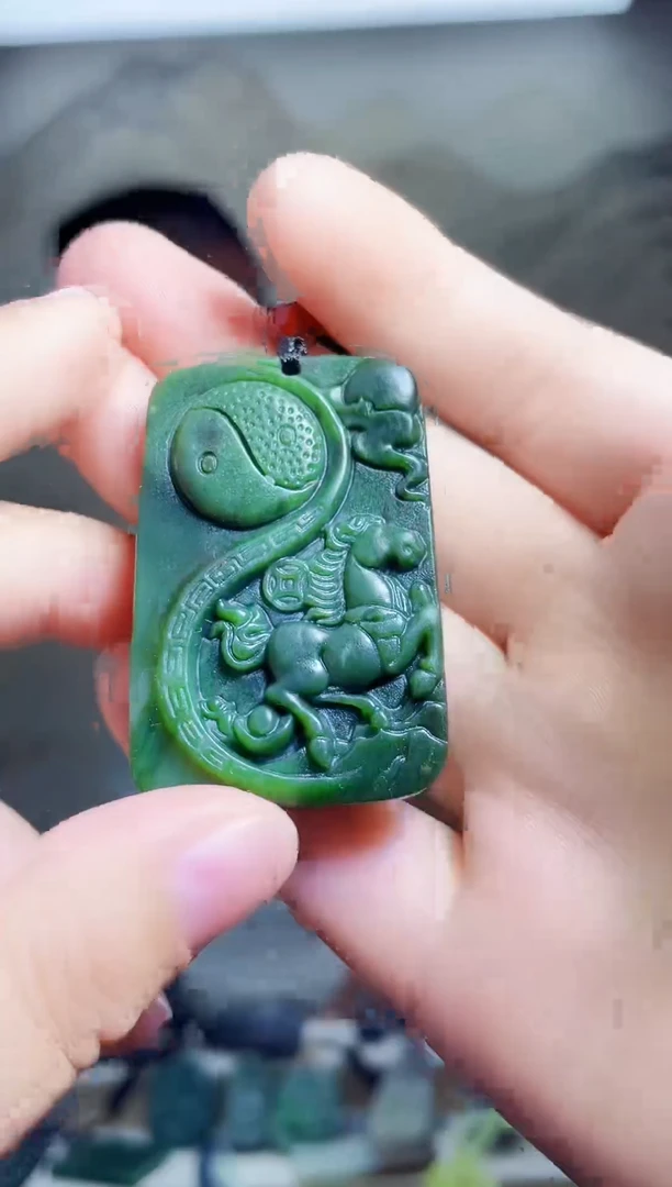 颈饰未镶嵌和田玉1