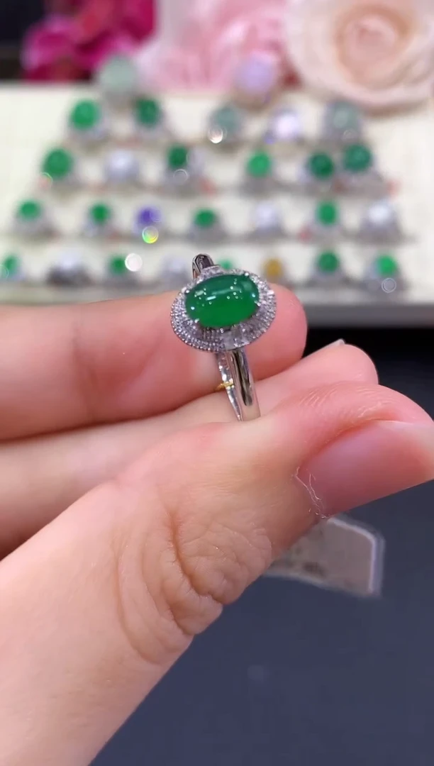 18K金镶嵌戒指翡翠B21