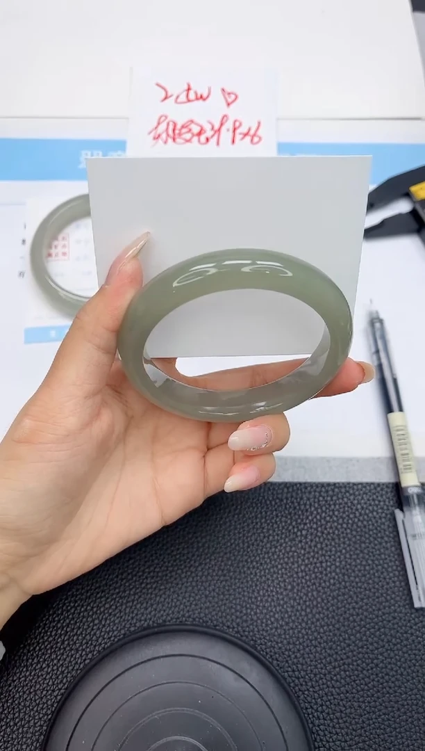 石英质玉手镯未镶嵌196-62.6