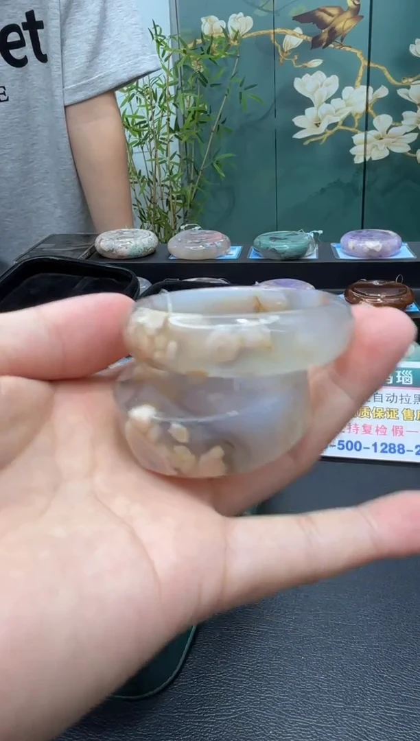 未镶嵌手镯石英质玉A641(54圈赠送镯心)