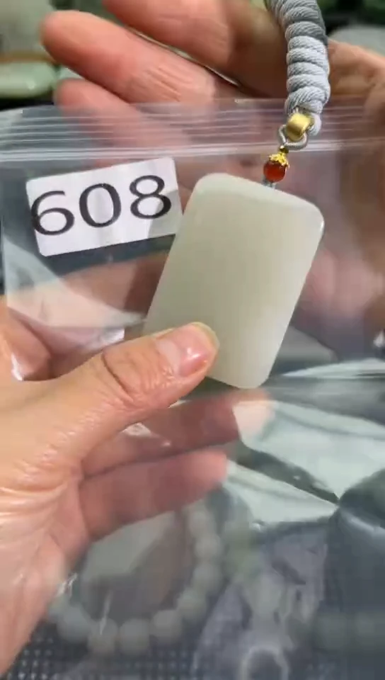 未镶嵌和田玉珠宝半成品牌子