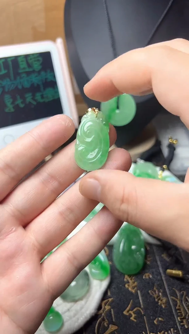 颈饰未镶嵌翡翠所见即所得，一图一物