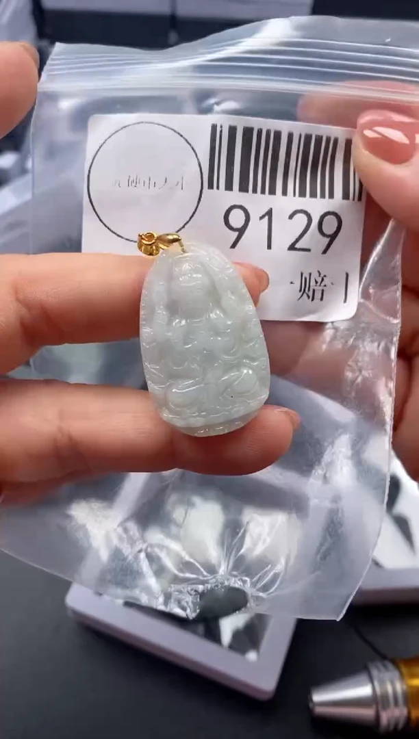 吊坠(不含链)未镶嵌翡翠9129