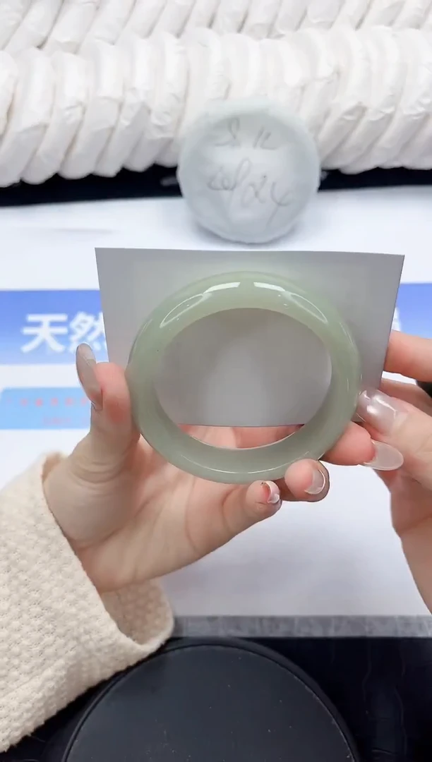 未镶嵌手镯石英质玉247-54