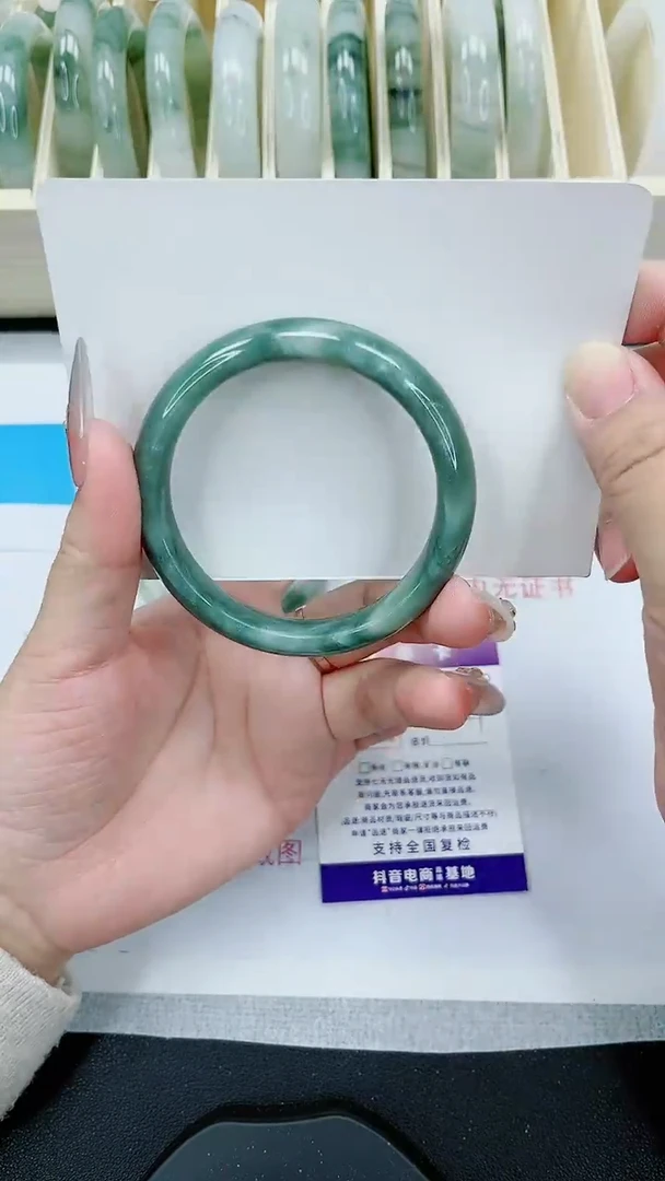 【闪购商品】石英质玉手镯未镶嵌140号/56-57圈