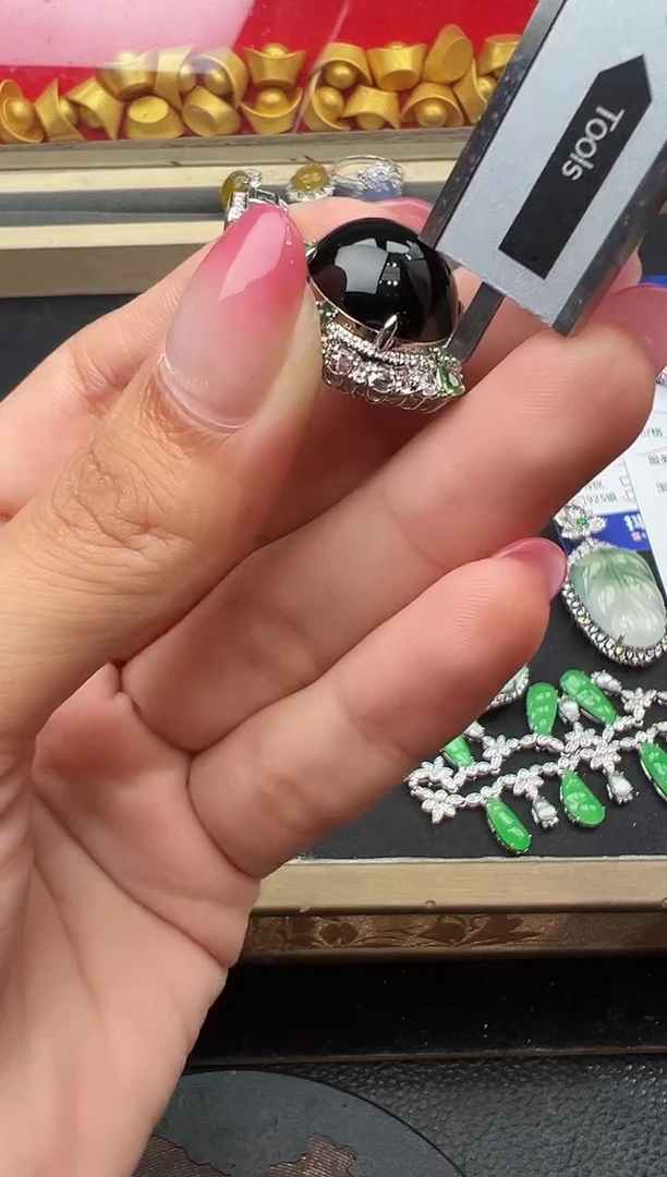 吊坠(不含链)18K金镶嵌翡翠勿拍