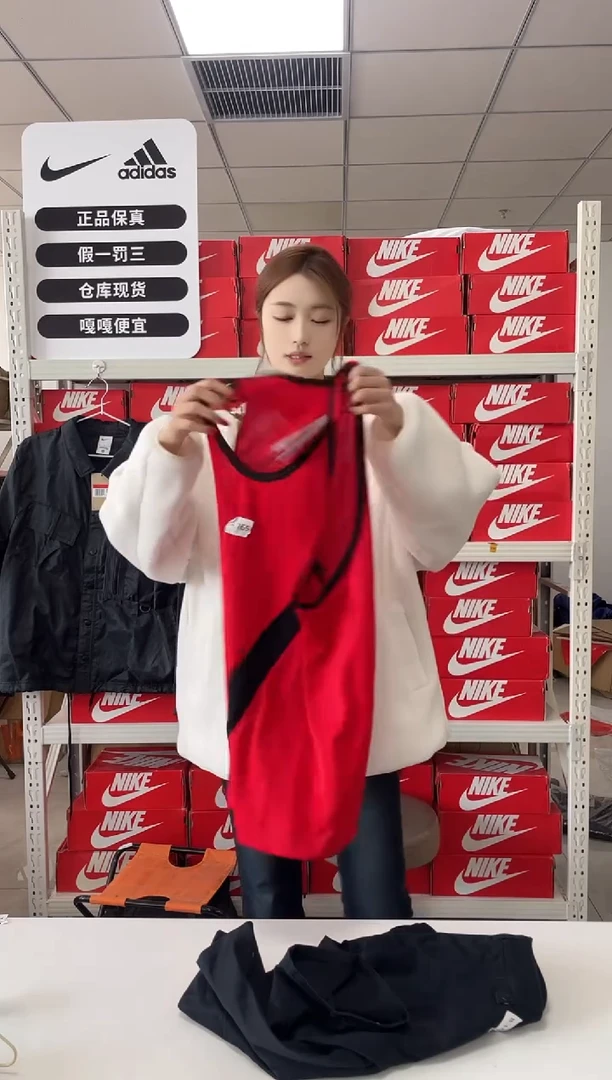 编码765  尺码 m 胸围衣长  正品直播间过款