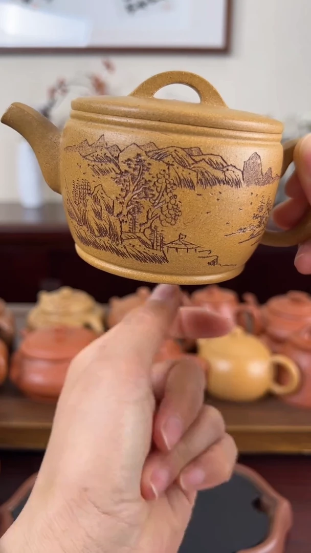 【闪购商品】紫砂茶壶黄金段刻绘汉瓦壶190CC