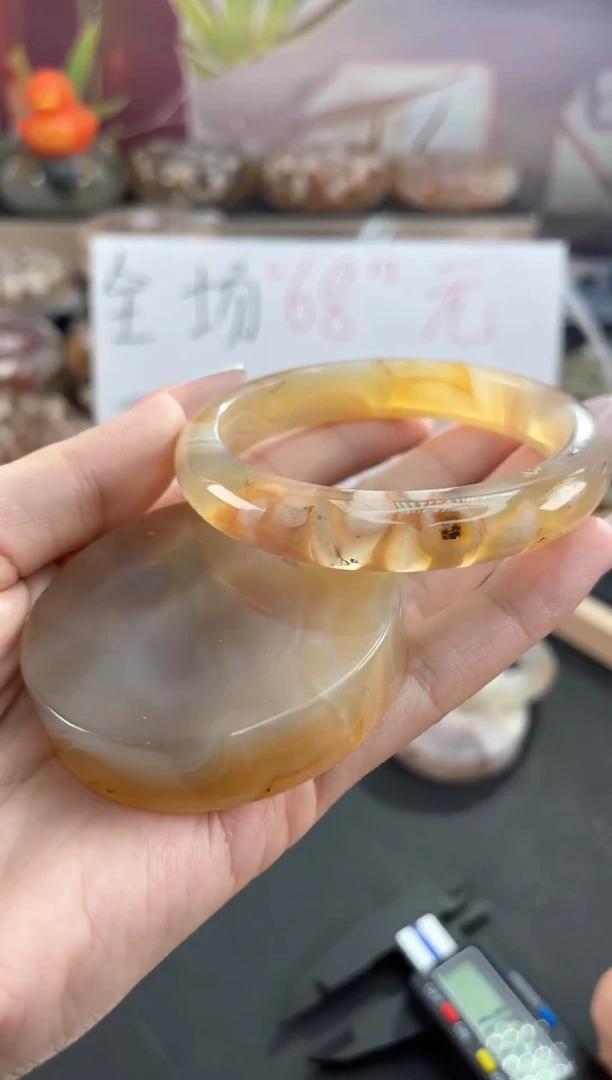 手镯玛瑙/玉髓未镶嵌57