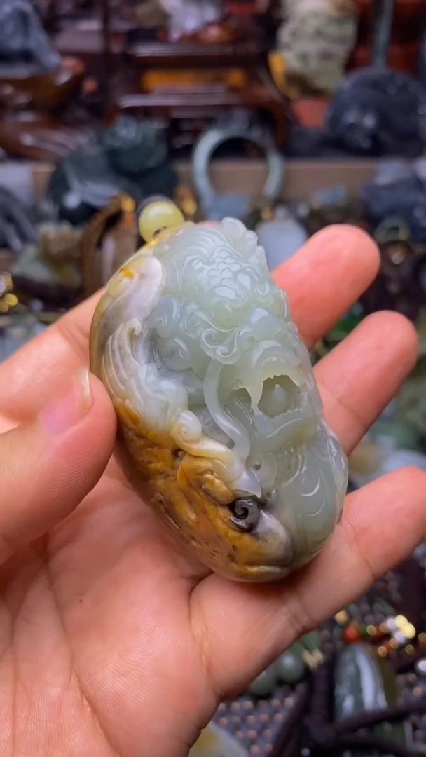 和田玉未镶嵌把件1