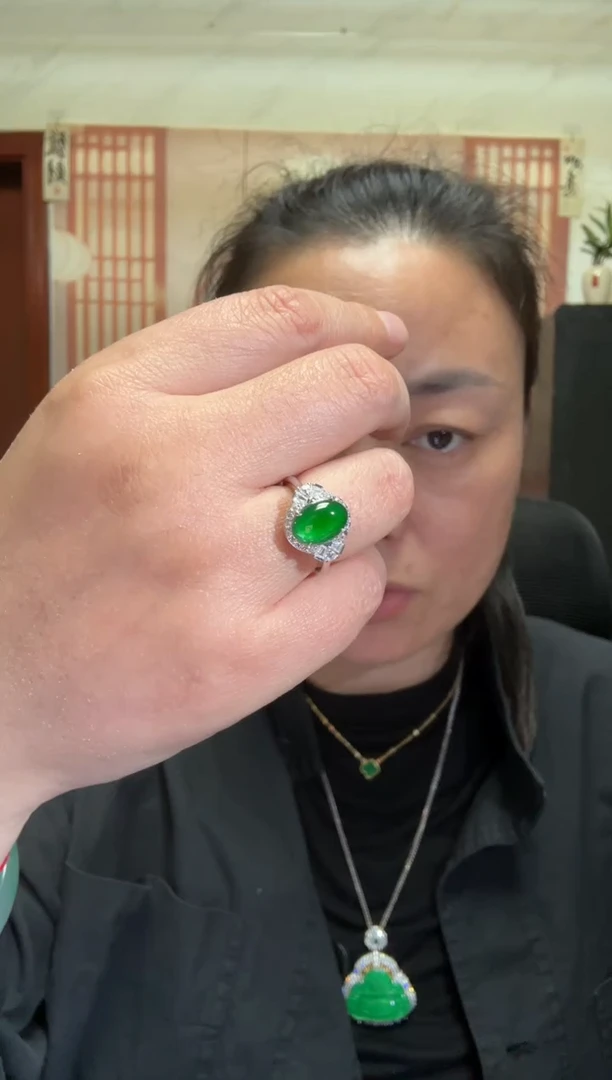 颈饰银S925镶嵌翡翠00002722