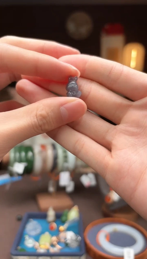 【闪购商品】和田玉AB137兔子未镶嵌-