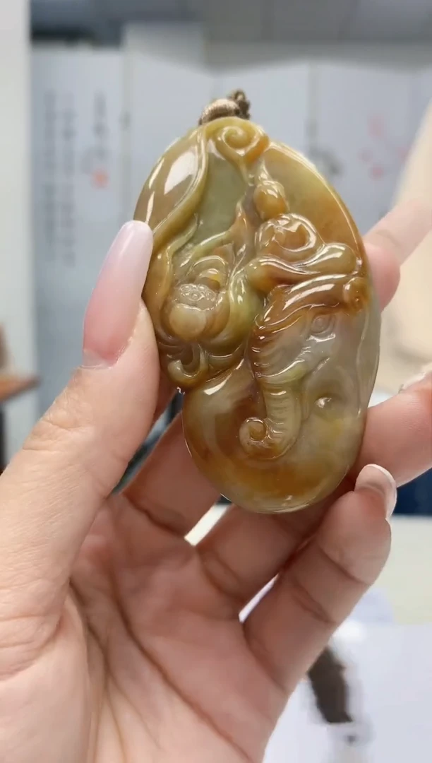 【闪购商品】定制翡翠未镶嵌0405lr-毛货挂件64