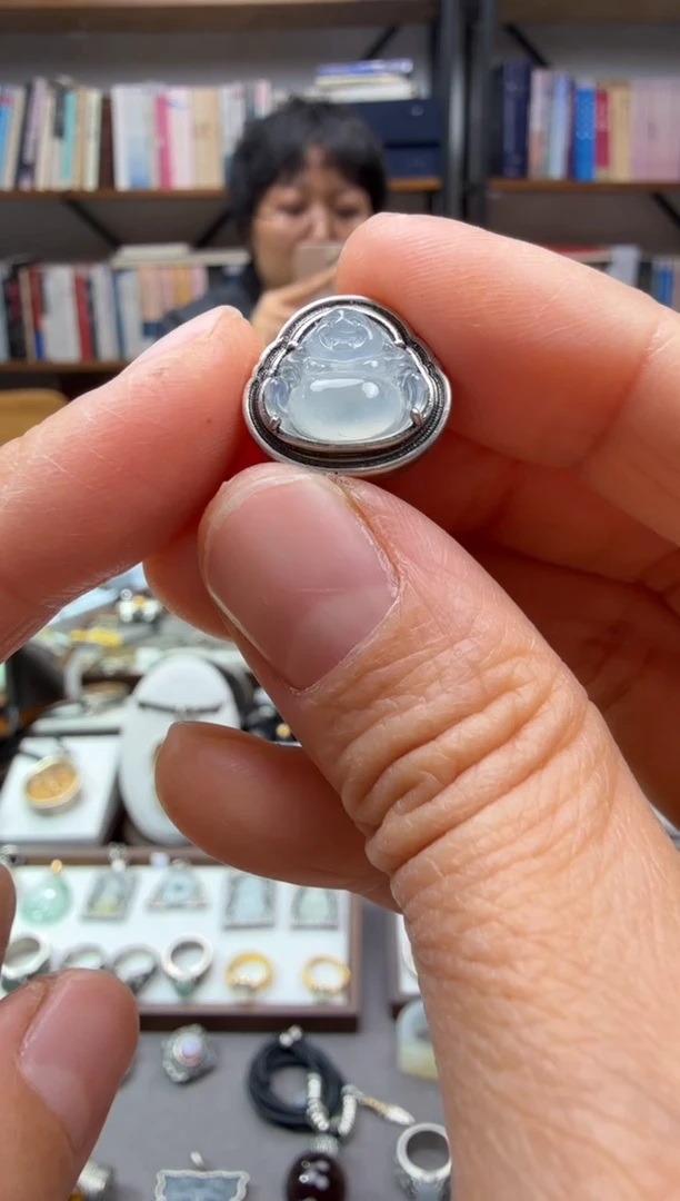 颈饰未镶嵌翡翠黑**?配饰