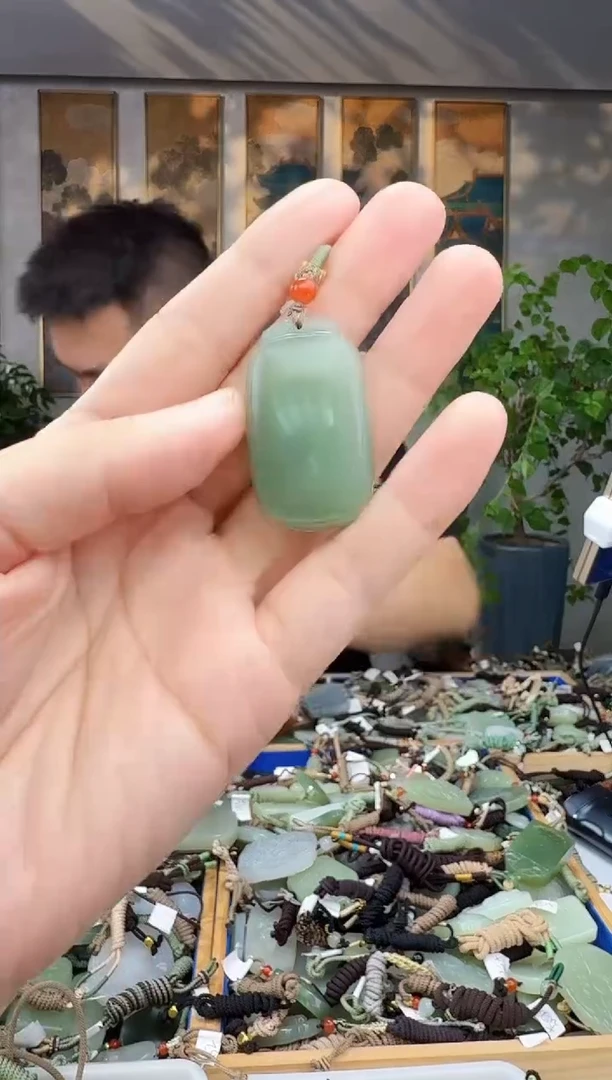 未镶嵌和田玉挂件拍一发一