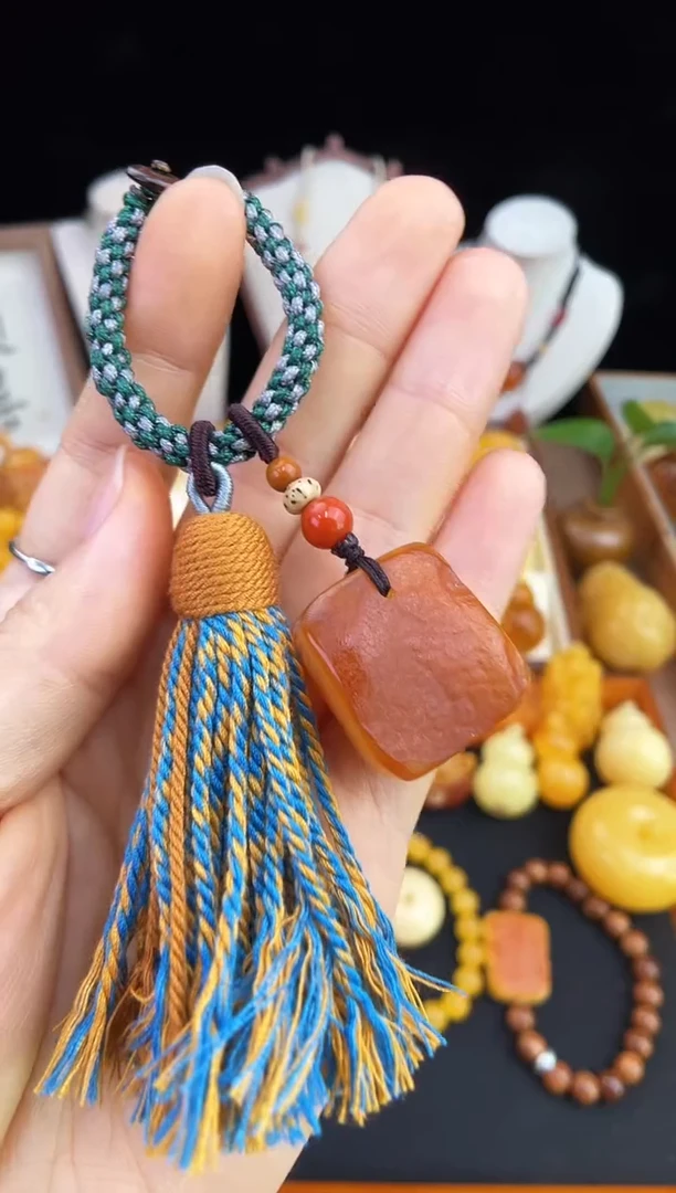 未镶嵌琥珀珠宝奇石柒月