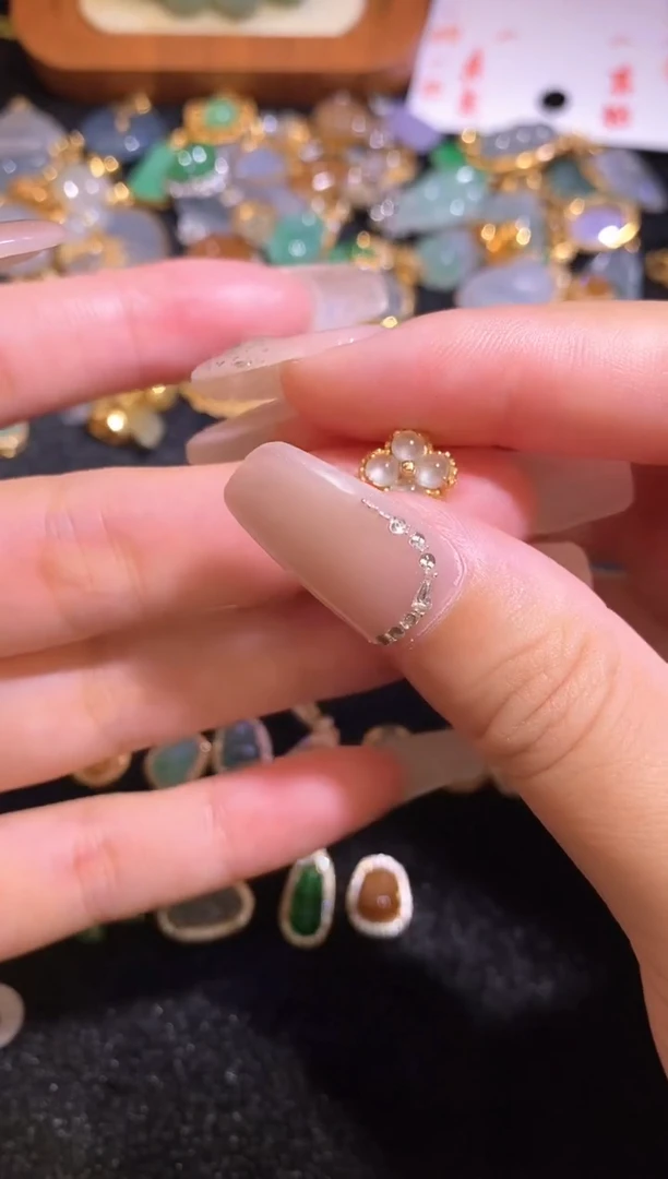 颈饰银S925镶嵌翡翠天然a货翡翠