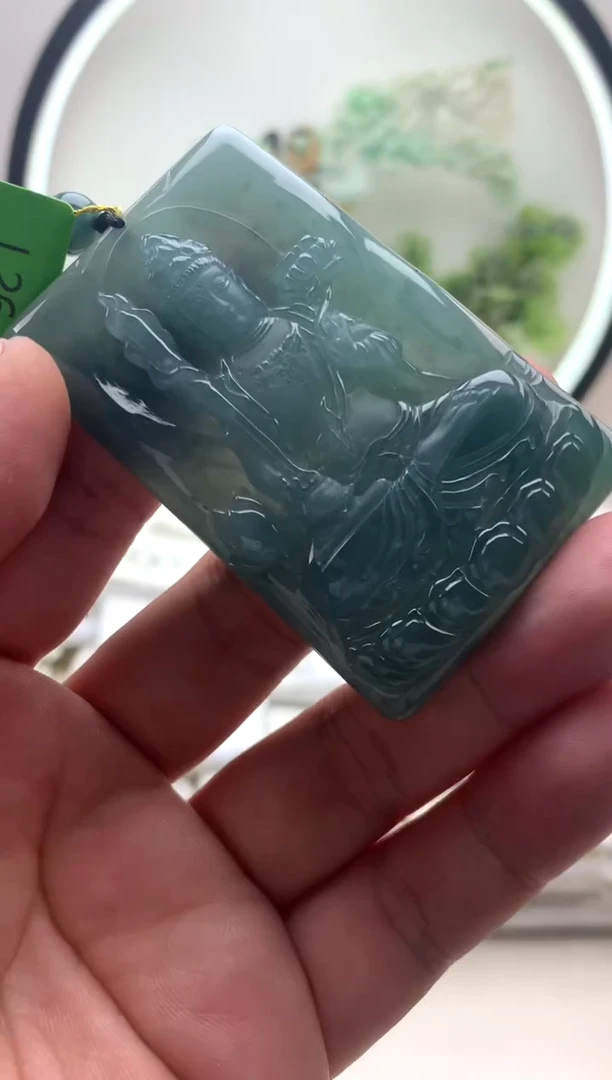 颈饰未镶嵌翡翠虚空藏