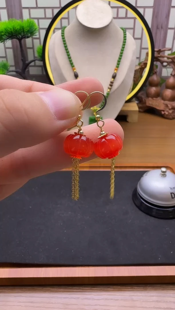 14K金镶嵌翡翠耳饰E77