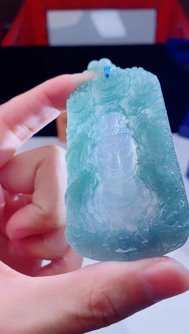 颈饰未镶嵌翡翠    ·