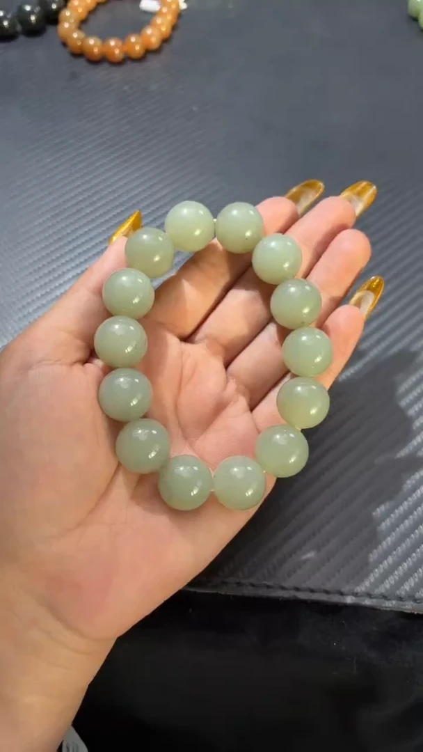 未镶嵌手链和田玉（青白玉）且末近矿老坑料卡16手串微色差