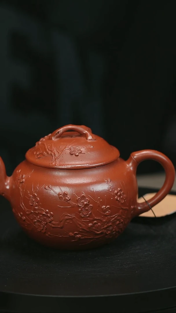 茶壶紫砂源**保H1966陈春芬梅花贴叶弯嘴翁圆