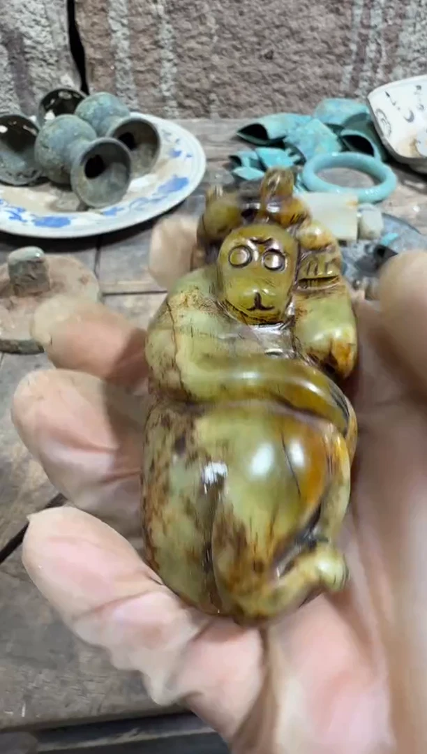 未镶嵌岫岩河磨玉（透闪石质玉）挂件玉器555555