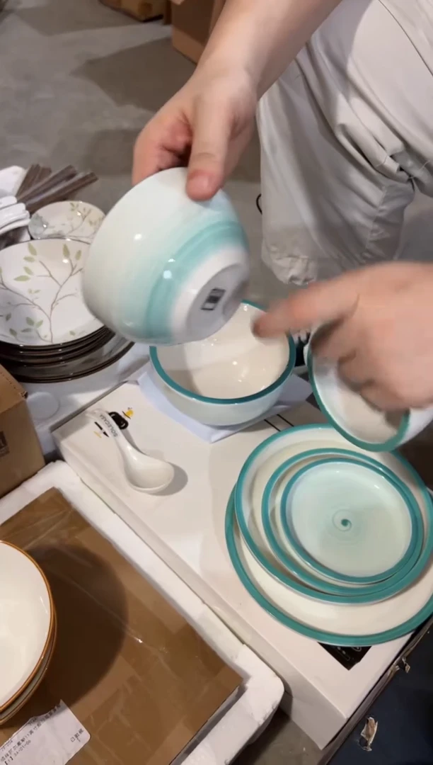 陶瓷W硕加乔托8头餐具套装（漩动星空-绿）
