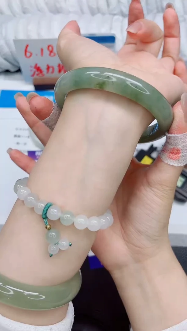 石英质玉手镯未镶嵌287-62.0