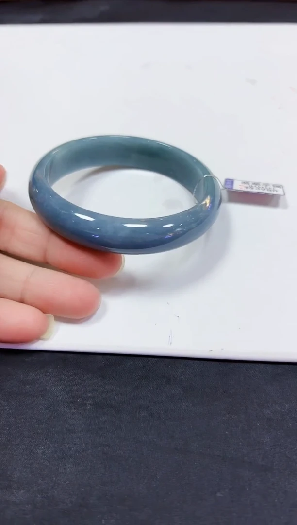 颈饰未镶嵌翡翠61手镯