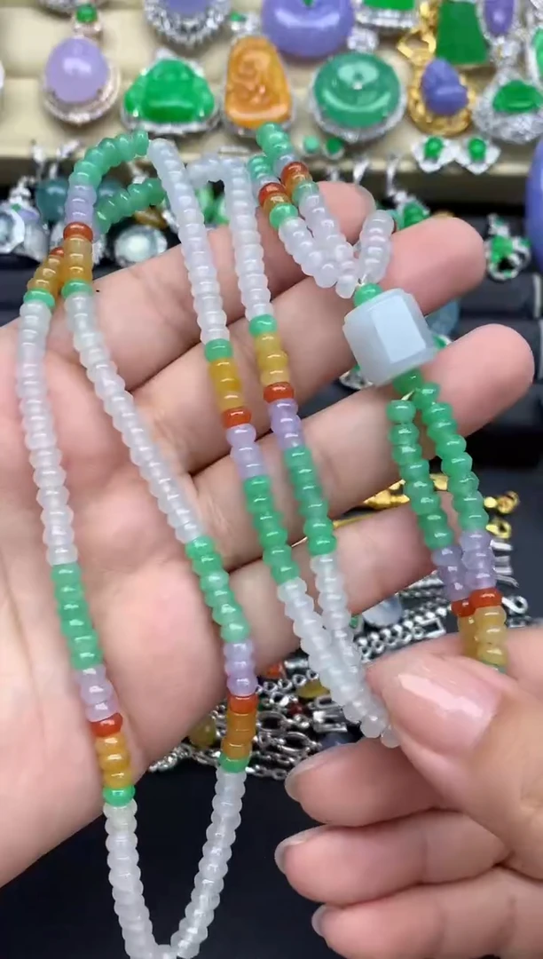 翡翠未镶嵌颈饰190-春日珠宝