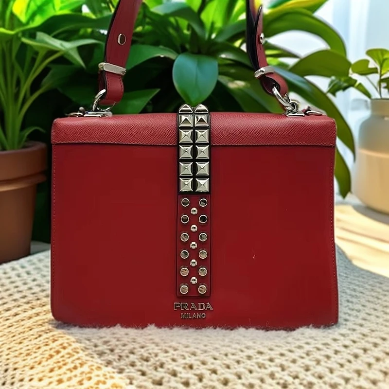 95新 Prada/普拉达 斜挎包1209 4306