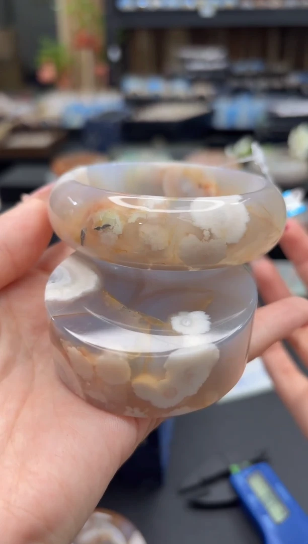 未镶嵌手镯石英质玉26(59圈赠送镯心)