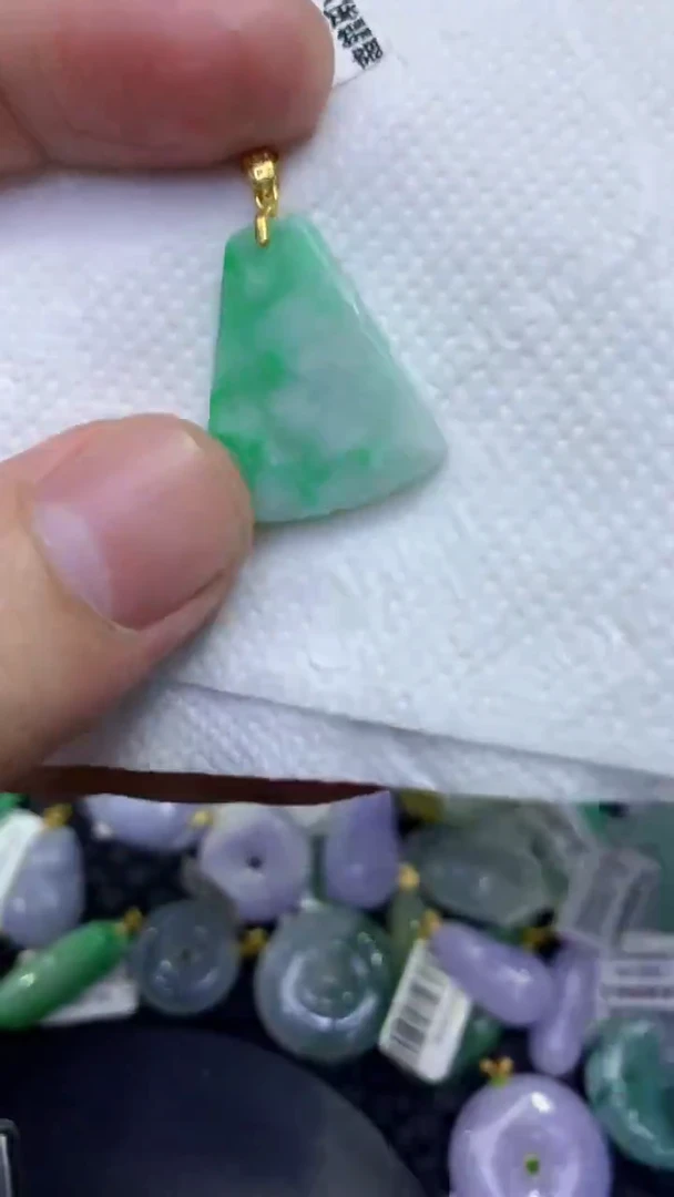 颈饰未镶嵌翡翠天然缅甸A货翡翠