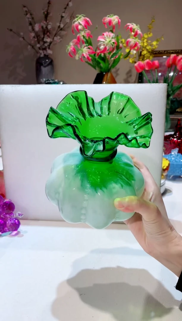 【闪购商品】琉璃手工艺品 绿白菜 芬顿花瓶