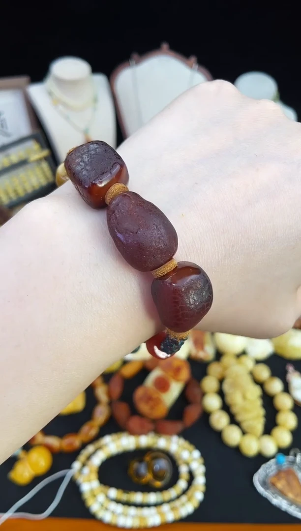 琥珀未镶嵌珠宝奇石柒月