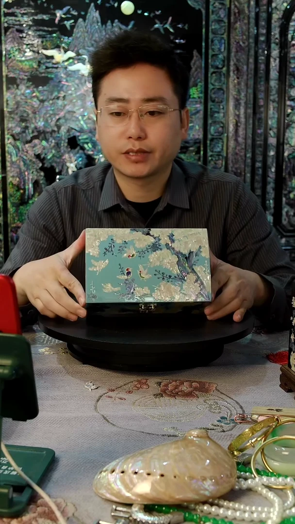 按扣绒布底·弘贝雅螺钿漆器文化馆