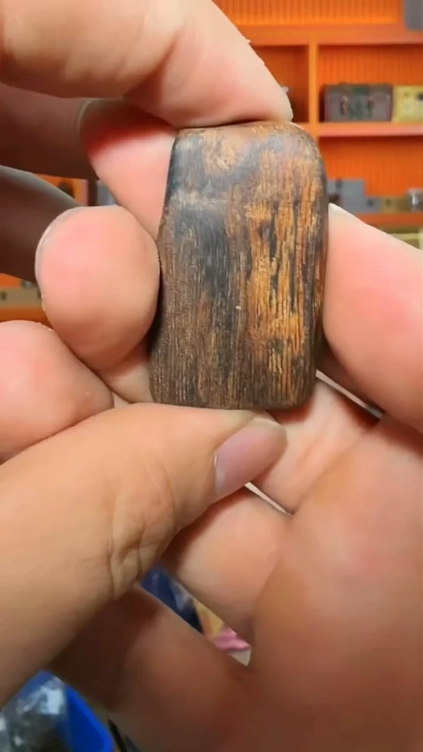 沉香吊坠147号红土多样性发一