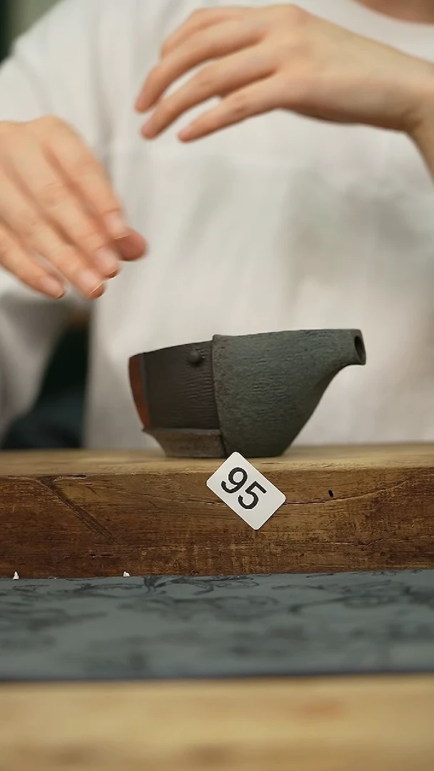 瓷片设计师款 广州美术学院 陈启振