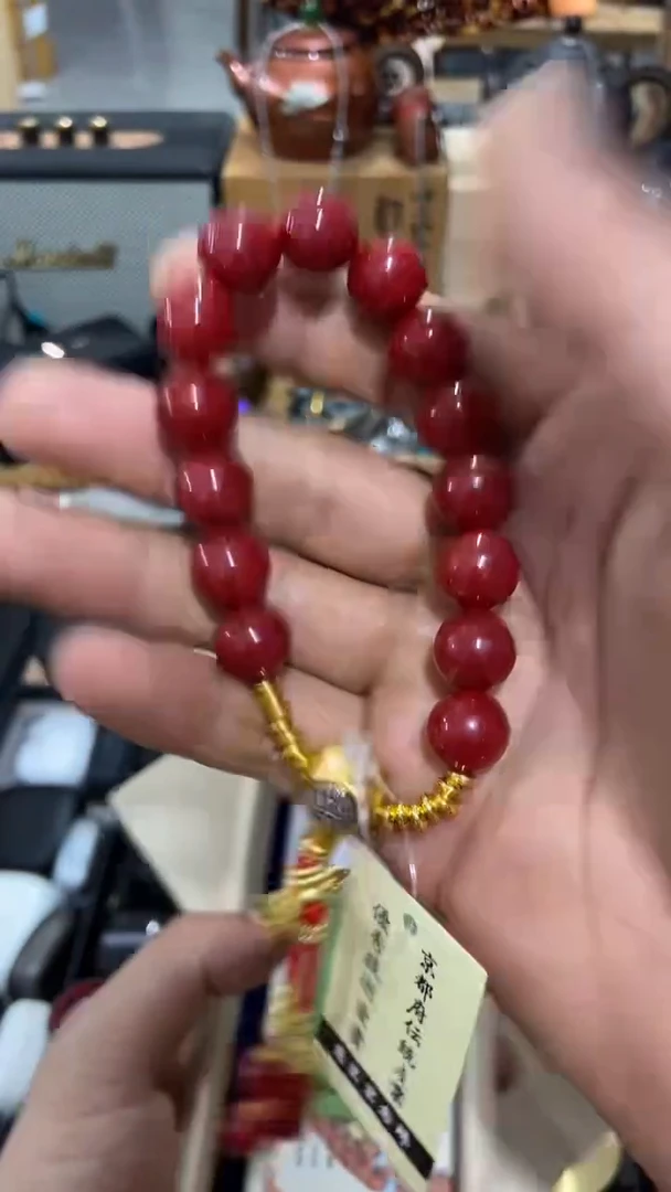 瓷片闪购商品 如图所示